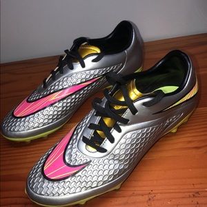 Nike Hypervenom Soccer Cleats *Size 6.5*